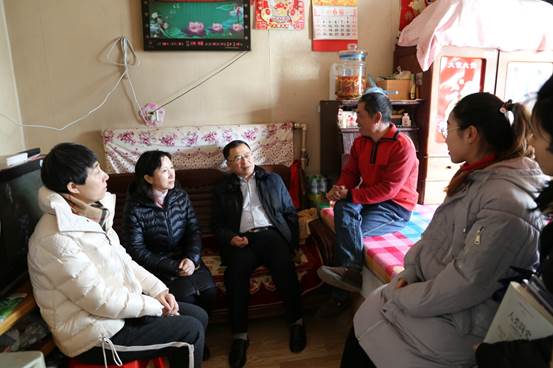 说明: E:\2019年学生工作\3.照片\1.9--家访对象\IMG_0248.JPG 说明: E:\2019年学生工作\3.照片\1.9--家访对象\IMG_0248.JPG